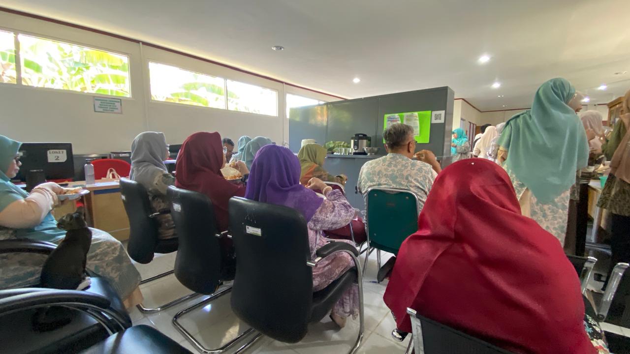 MAKAN BERSAMA UNTUK MENYAMBUT BULAN SUCI RAMADHAN
